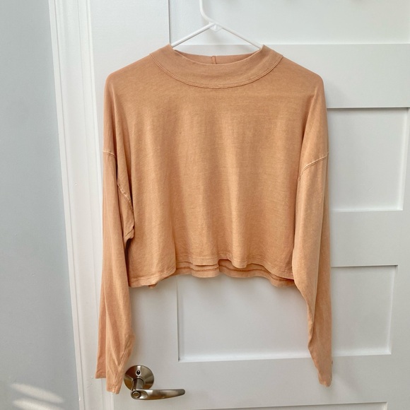 Free People oversized Long Sleeve Cropped Tee in Chai Latte color - Picture 2 of 8